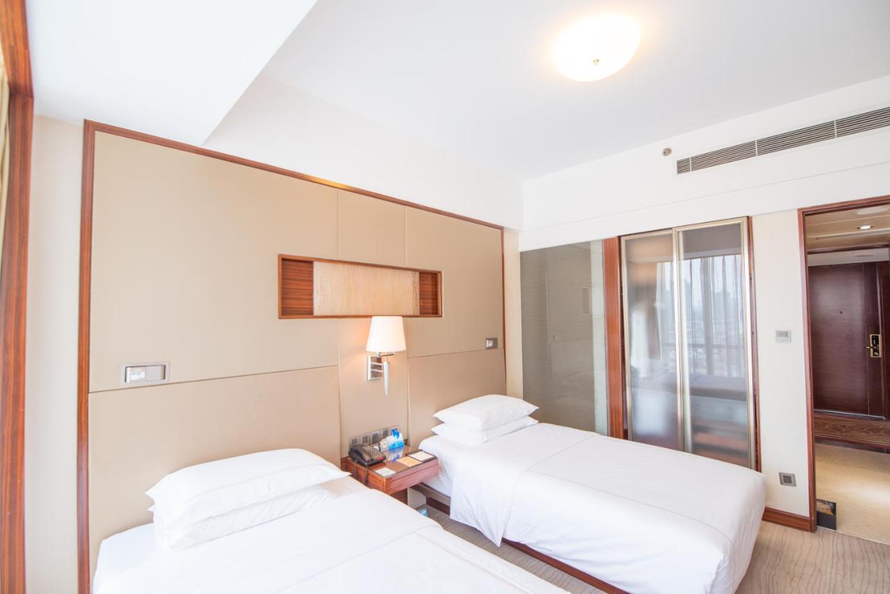 Jinan Silver Plaza Quancheng Hotel Zewnętrze zdjęcie