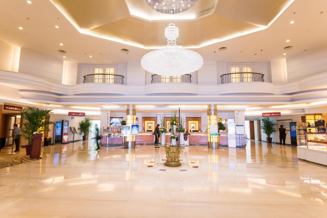 Jinan Silver Plaza Quancheng Hotel Zewnętrze zdjęcie
