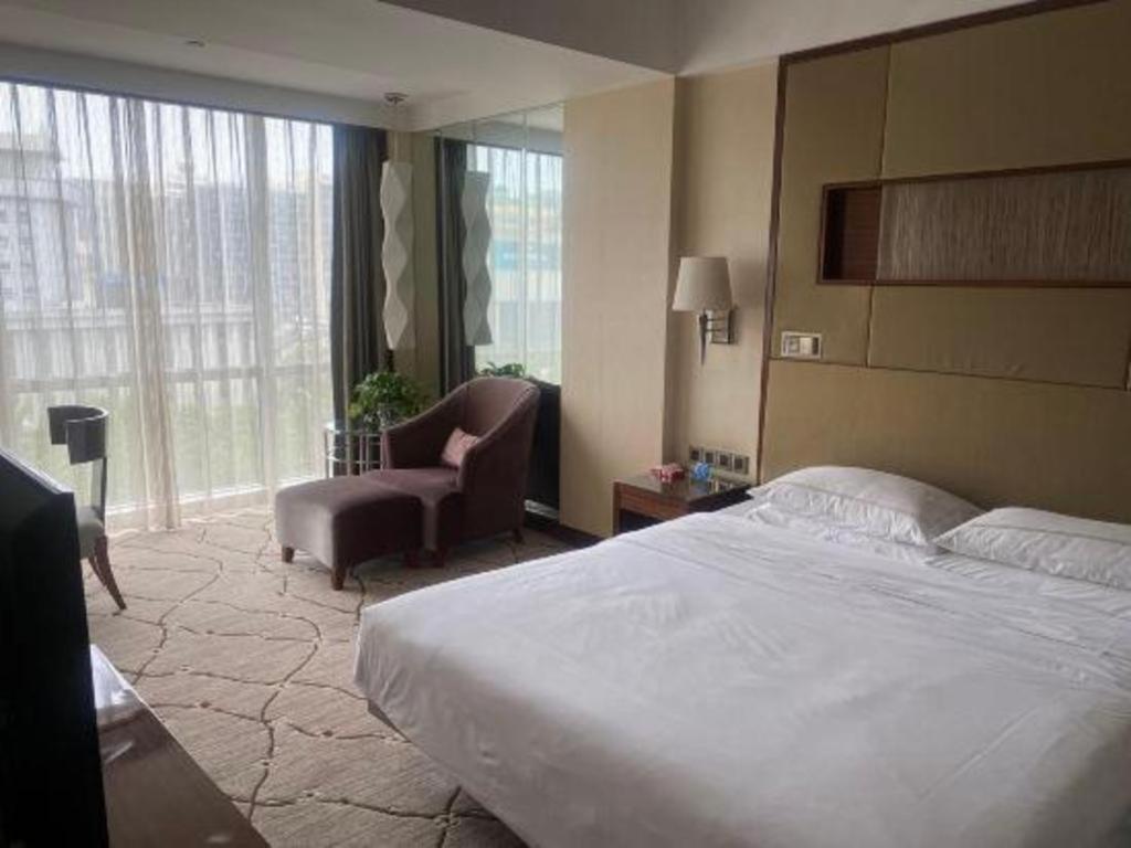 Jinan Silver Plaza Quancheng Hotel Zewnętrze zdjęcie