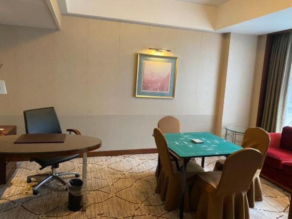 Jinan Silver Plaza Quancheng Hotel Zewnętrze zdjęcie