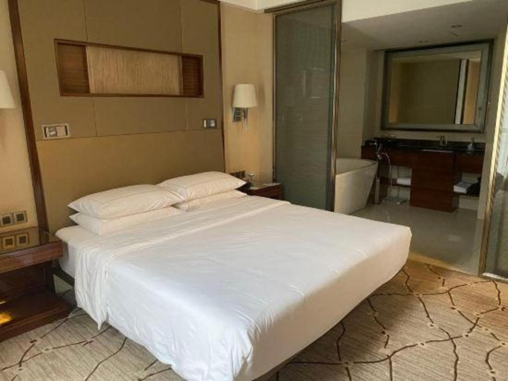 Jinan Silver Plaza Quancheng Hotel Zewnętrze zdjęcie