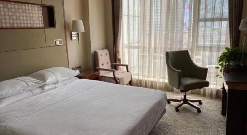 Jinan Silver Plaza Quancheng Hotel Zewnętrze zdjęcie