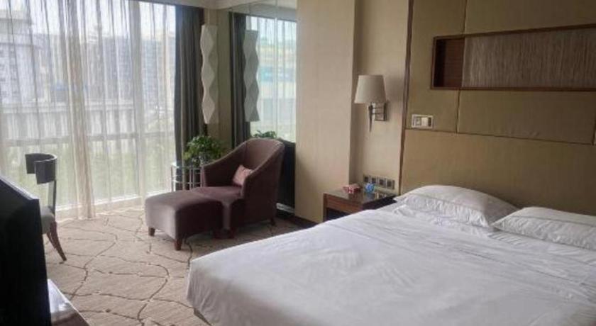 Jinan Silver Plaza Quancheng Hotel Zewnętrze zdjęcie