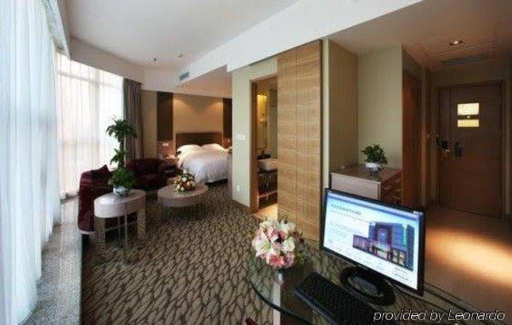 Jinan Silver Plaza Quancheng Hotel Zewnętrze zdjęcie